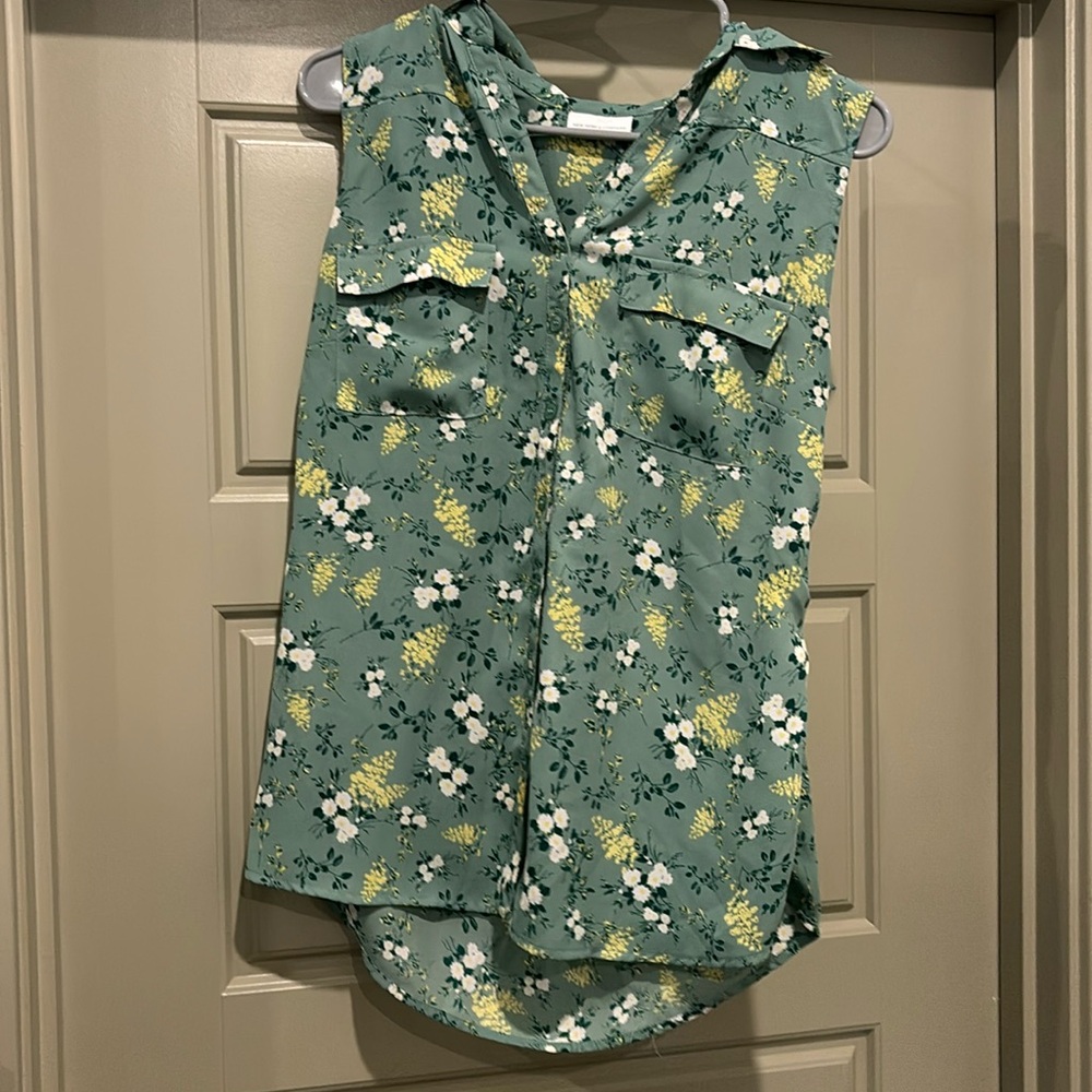 Women’s blouse, New York and Company size small